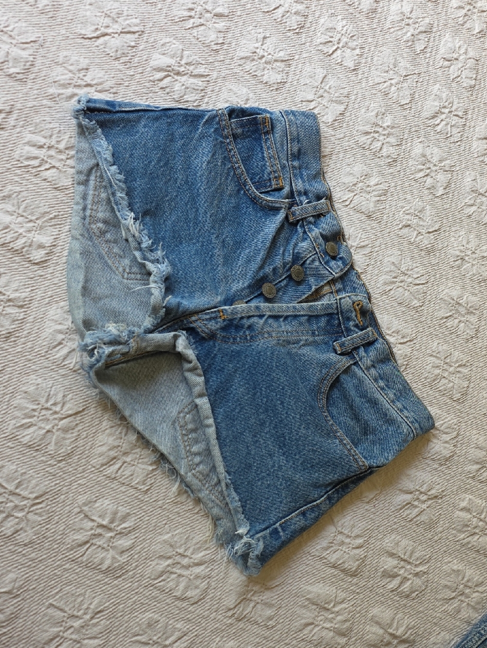 High-Waisted Distressed Denim Shorts - Blue